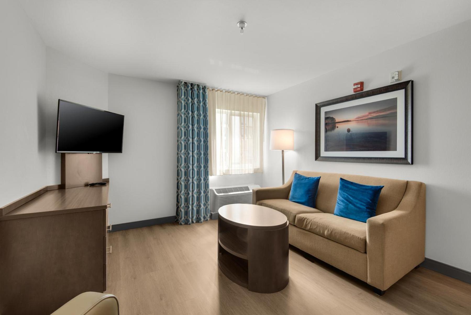 Candlewood Suites - Pensacola - University Area By Ihg Exterior foto