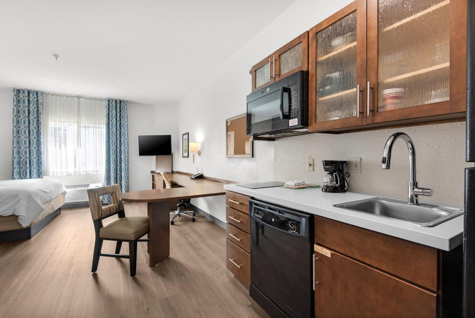 Candlewood Suites - Pensacola - University Area By Ihg Exterior foto