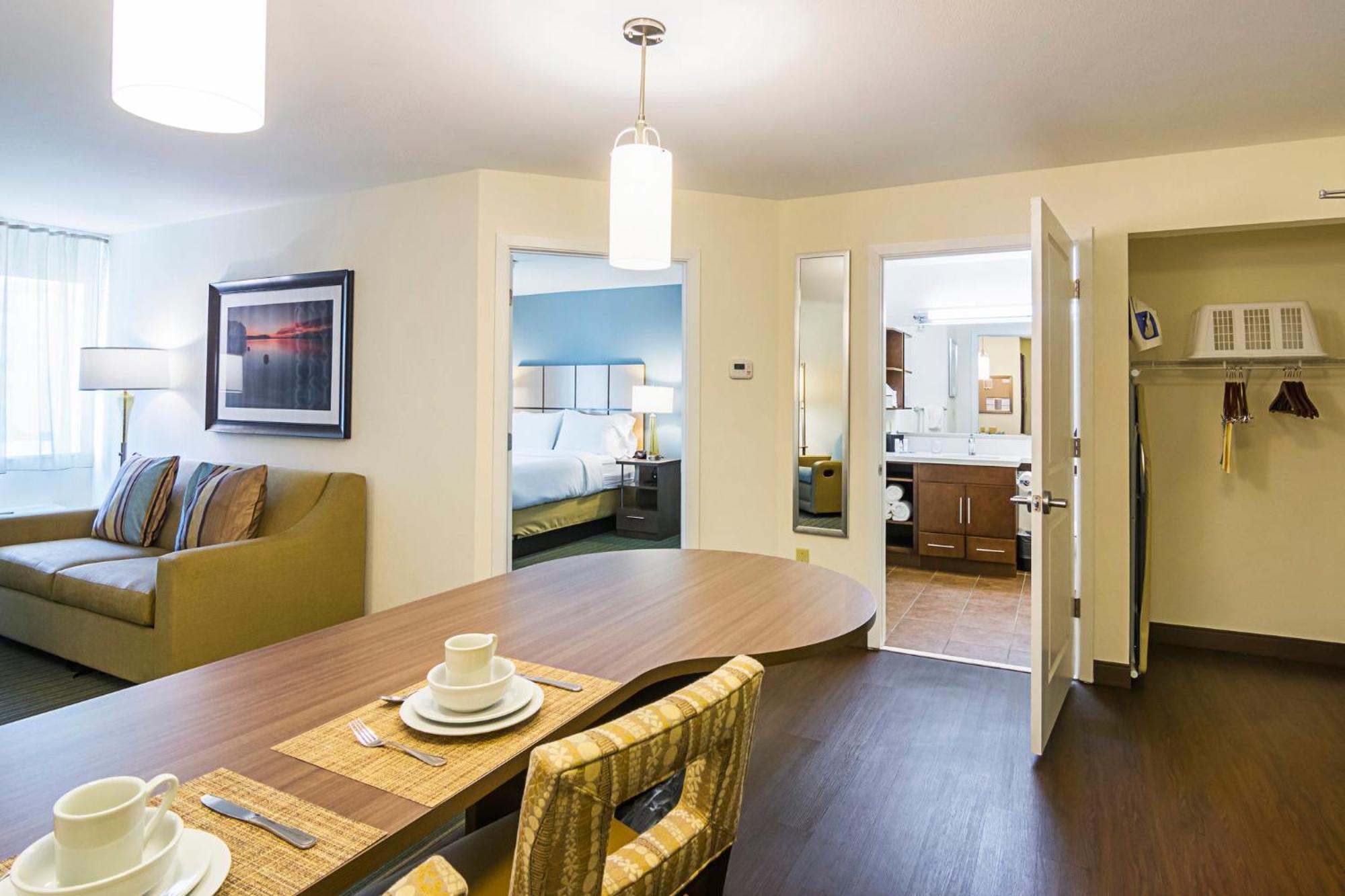 Candlewood Suites - Pensacola - University Area By Ihg Exterior foto