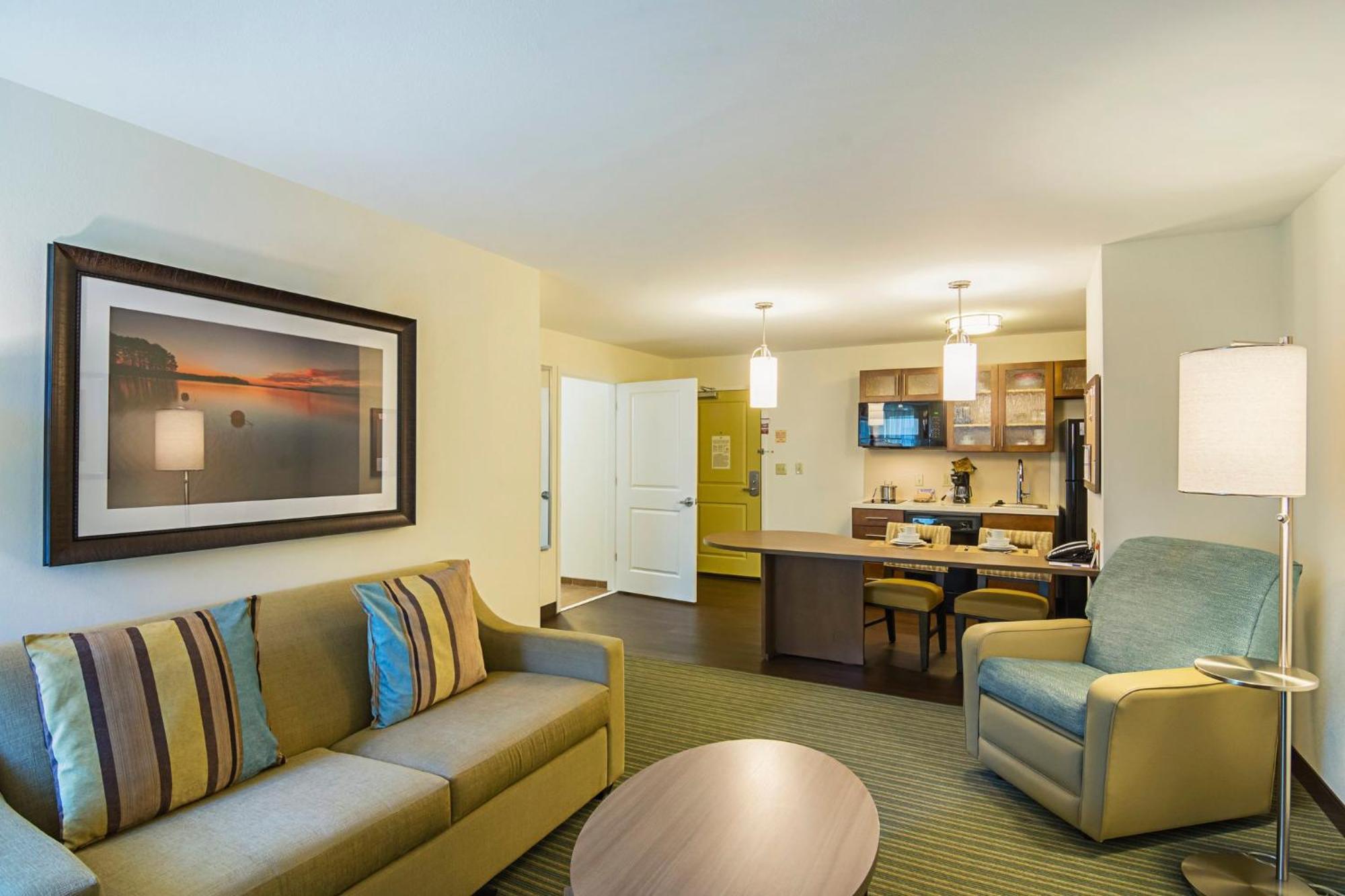 Candlewood Suites - Pensacola - University Area By Ihg Exterior foto